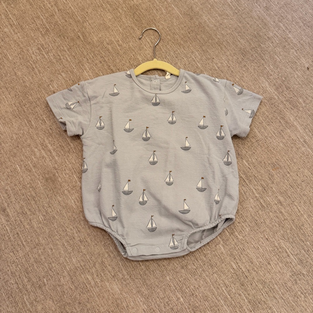 Quincy Mae Relaxed Short Sleeve Bubble Romper Sailboat Print